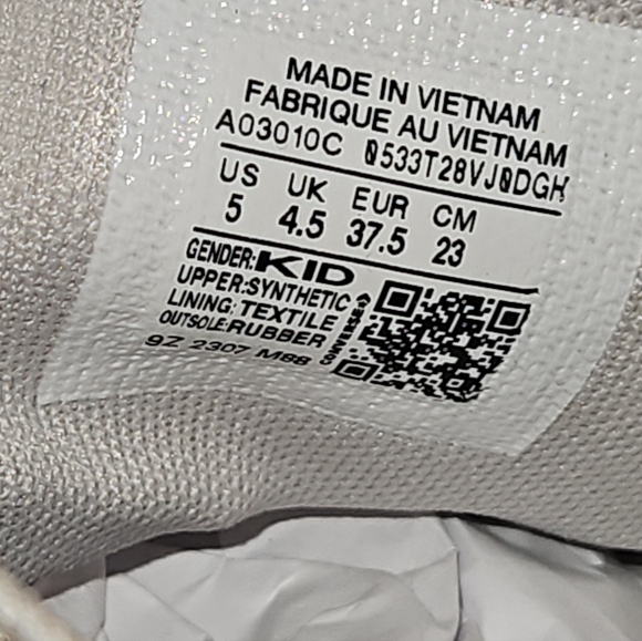 Converse Chuck Taylor Lugged Lift Sneaker Women 7 Silver Shoes A03010C - Picture 2 of 11